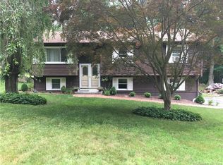 30 Old Tavern Rd, Norwich, CT 06360