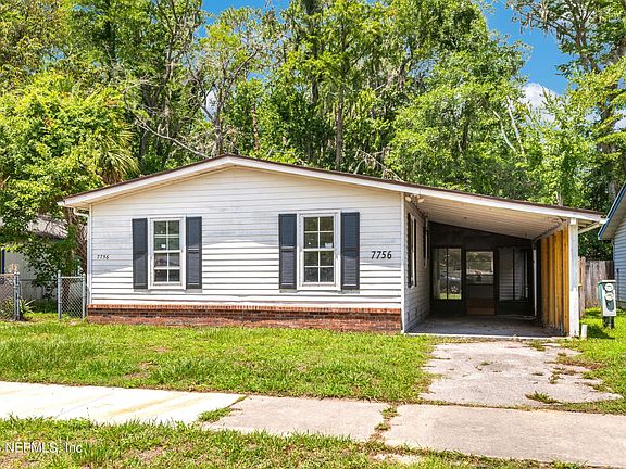 3rd image of 7756 CLUB DUCLAY Drive