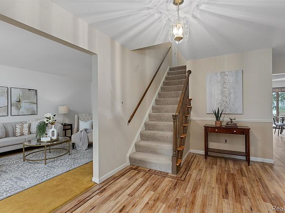 4th image of 3688 Estates Dr