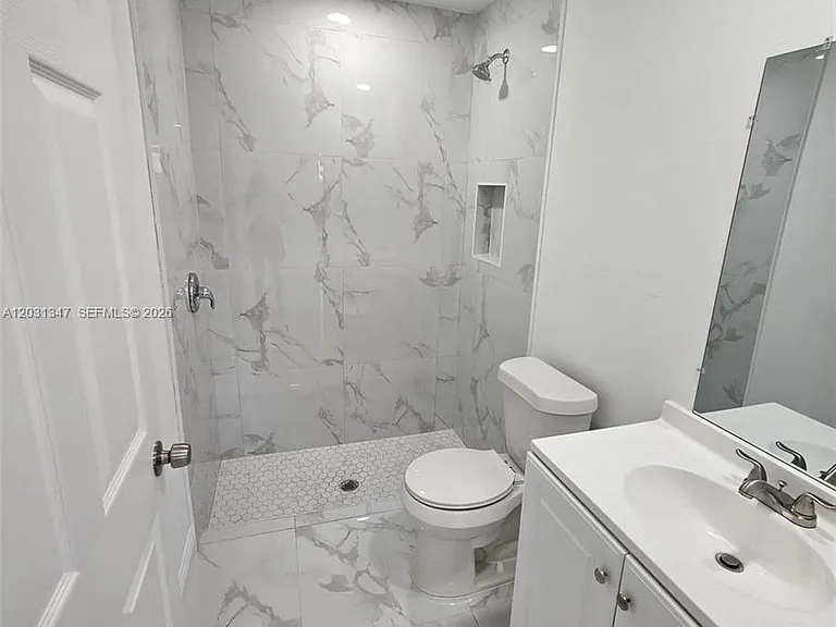 3819 3rd St W — Photo 12