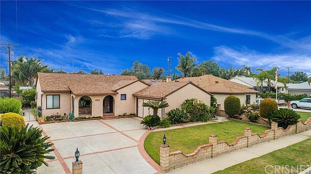 1st image of 9943 Saloma Ave