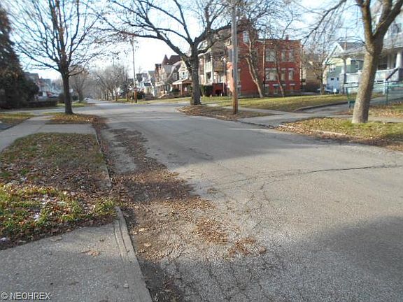 2nd image of 10212 South Blvd