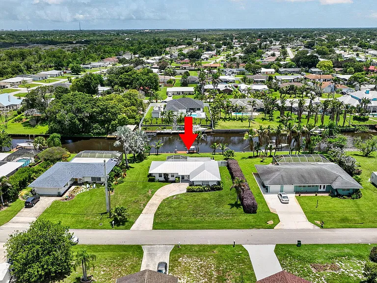 416 SE Naranja Ave — Photo 58