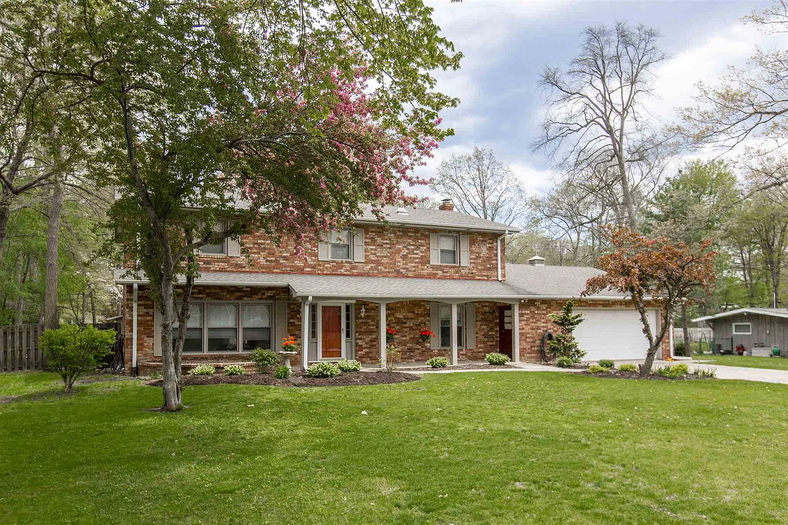 54732 Merrifield Dr photo 1