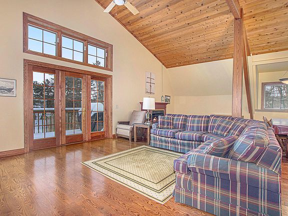 4th image of 8567 Chuckanut Dr