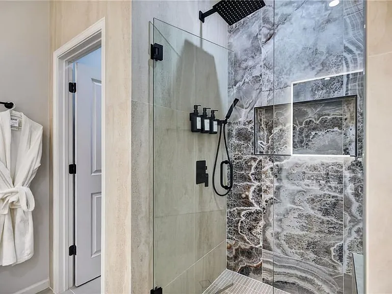 1445 Creekside Cir NW — Photo 26