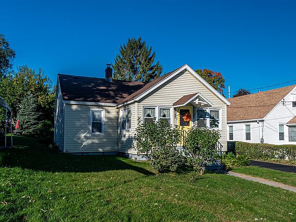 3rd image of 27 Sidney Ave