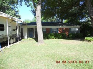 405 Evelyn Dr, Mooringsport, LA 71060