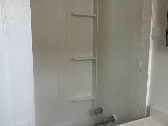 5th image of 12-1027 Amber Ct