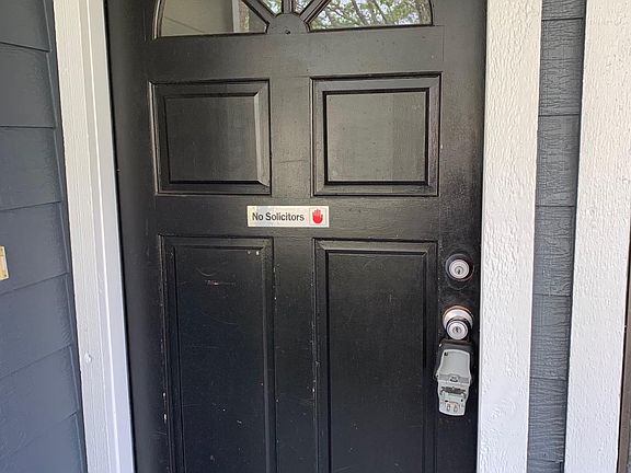 3rd image of 1866 Sherwood Dr