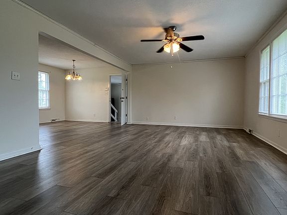 4th image of 813 Prescott Dr