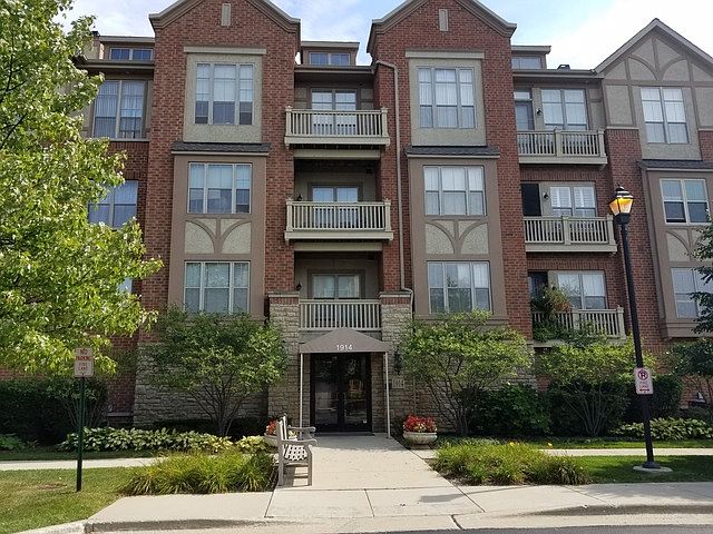 1st image of 1914 Farnsworth Ln Unit 207