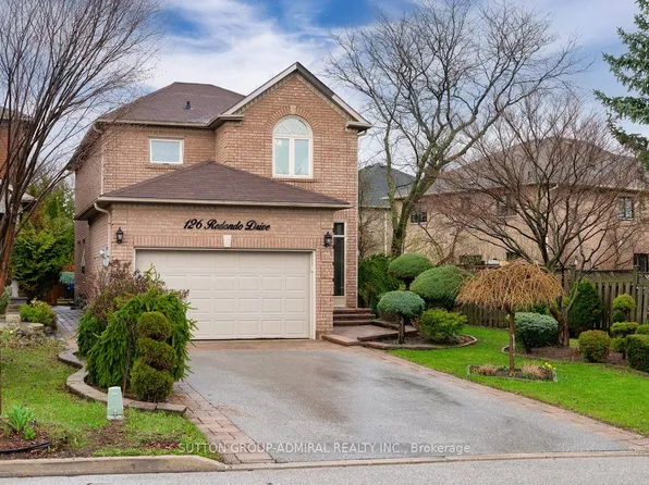 126 Redondo Dr E, Vaughan, ON L4J 7S5