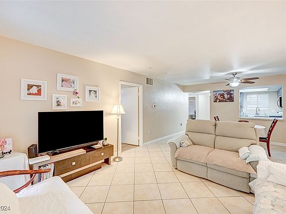 3rd image of 1909 High Valley Ct Unit 103
