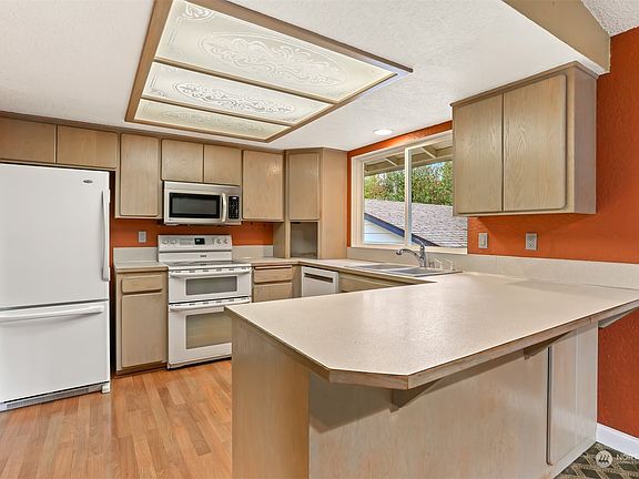 2nd image of 13628 57th Avenue NE