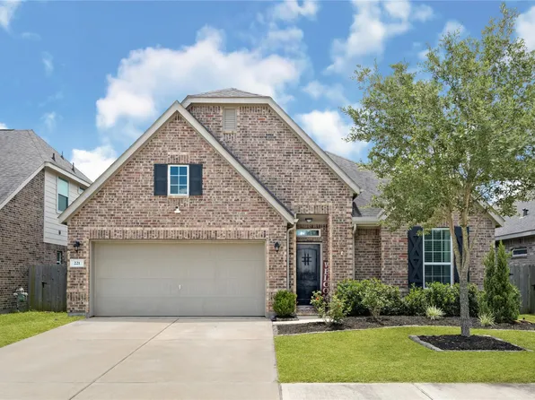 221 Gigi Pl, Alvin, TX 77511