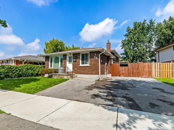 30 Scotchmere Cres, London, ON N6E 2A1