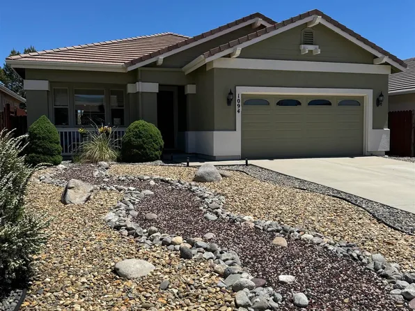 1094 Tee Dr, Minden, NV 89423