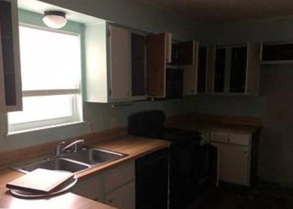 4th image of 1807 N Lowe St