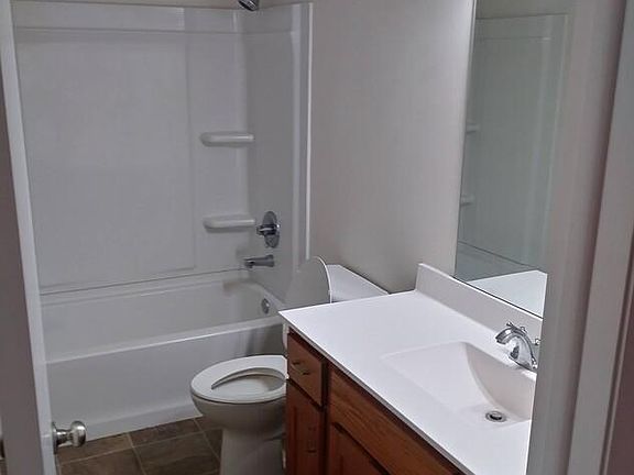 5th image of 2578 7th Ave E #3