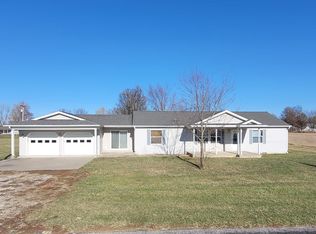 1074 County Road 2790, Clark, MO 65243