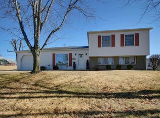 1010 Rhapsody Rd, Quincy, IL 62301