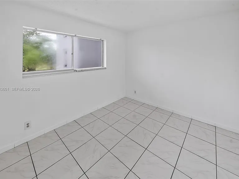 8750 N Sherman Cir #305 — Photo 28