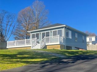 29 Champlain Dr, Carmel, NY 10512