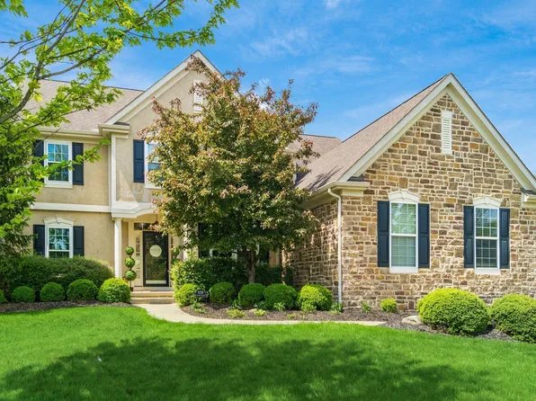 3224 McCammon Chase Dr, Lewis Center, OH 43035