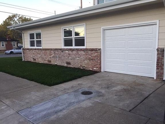 943 Oak side