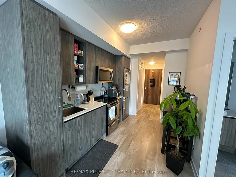 251 Manitoba St #501 — Photo 4