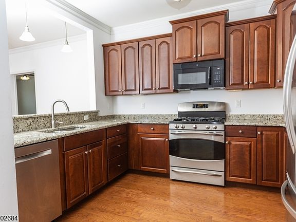 3rd image of 7113 Polk Dr