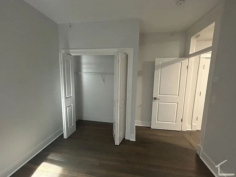 81 Park Dr #5 — Photo 3