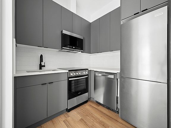 3rd image of 317 W 51st St #2F
