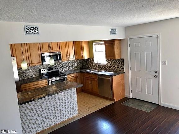 5th image of 5504 Lynbrook Lndg