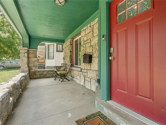 4th image of 4008 S Benton Ave