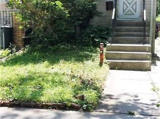 4012 247th St, Little Neck, NY 11363