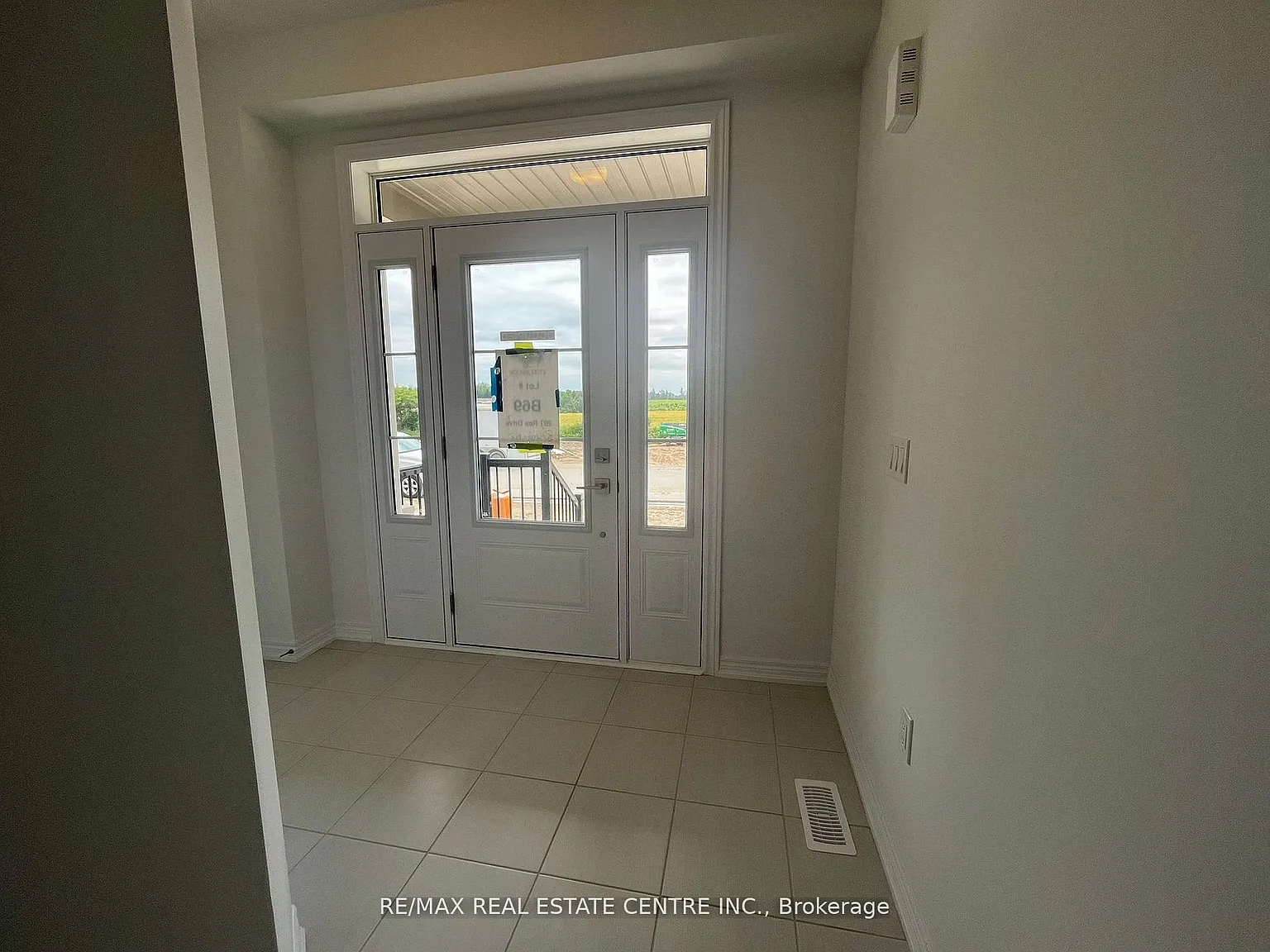 4 bed, $3,200 — Photo 3