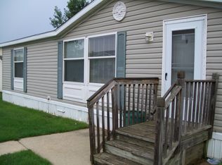 8375 Barkwood Cir, Fenton, MI 48430