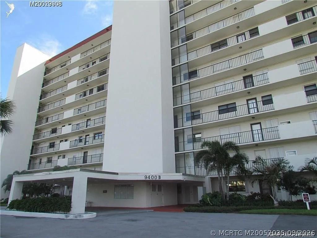 2 bed, 2.0 bath, 1112 sqft, $2,700 — Photo 2