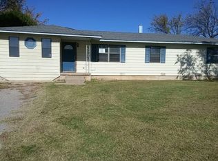 601 Wisconsin St, Geronimo, OK 73543