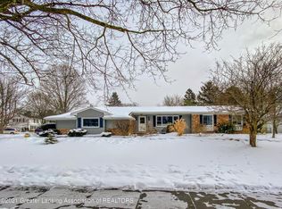 1426 Chester Rd, Lansing, MI 48912