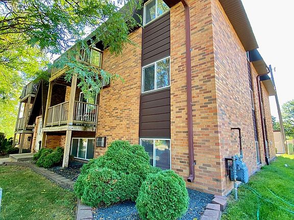 4th image of 3927 W Broadway Ave #201