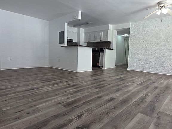 2nd image of 12 S Van Dorn St APT 406