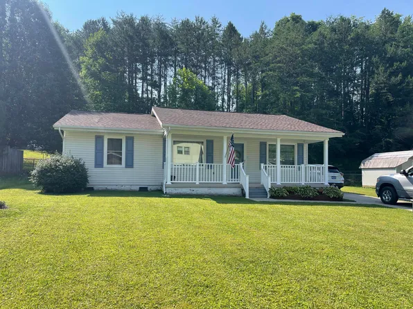 6 Castleford Way, Middlesboro, KY 40965