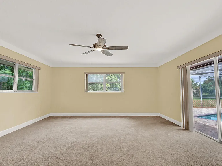 4529 Square Lake Dr — Photo 25