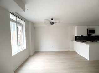 415 Jarvis St #307, Toronto, ON M4Y3C1