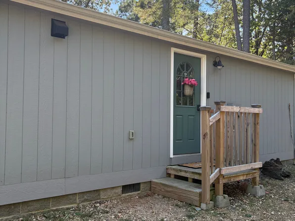1727 Green Creek Rd, Bruceton, TN 38317