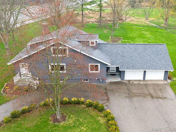 2nd image of 6387 Cascade Rd SE