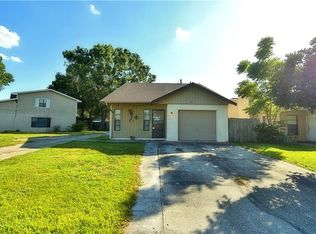 256 Lake Thomas Dr, Winter Haven, FL 33880
